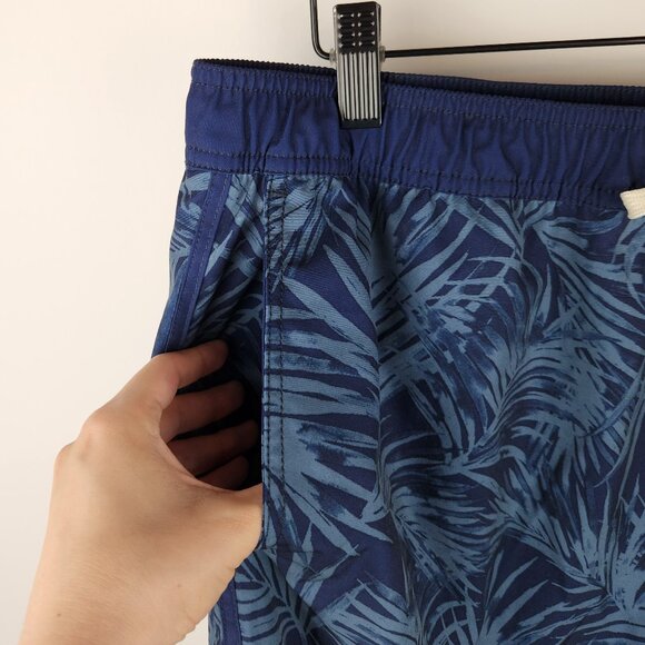 Fair Harbor Athletic Lined Shorts 8" Tropical Floral sz XXL - Picture 4 of 9